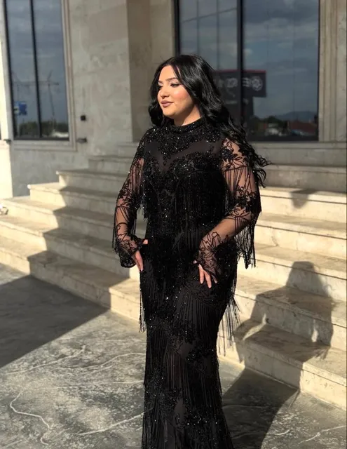 Lovely dress 🖤 – Fustan mbrëmjeje me qira në Prishtinë