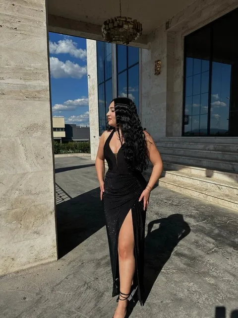 Black dress ✨ – Fustan mbrëmjeje me qira në Prishtinë