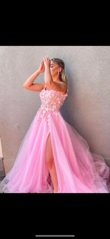 Fustan Pink – Fustan mbrëmjeje me qira në Prishtinë