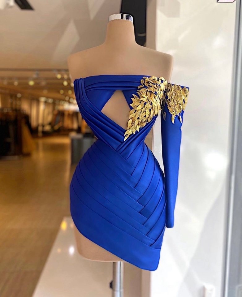 Fustan blu mbrëmjeje – Fustan mbrëmjeje me qira në Prishtinë