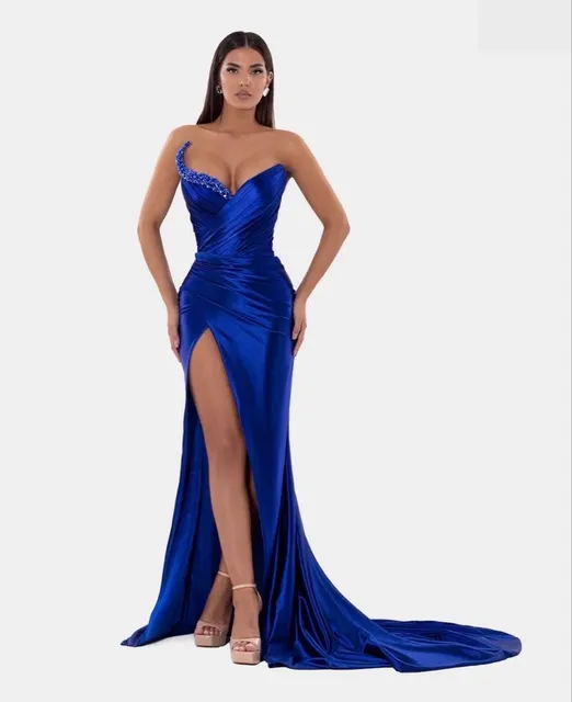 Fustan blu mbrëmjeje – Fustan mbrëmjeje me qira në Prishtinë