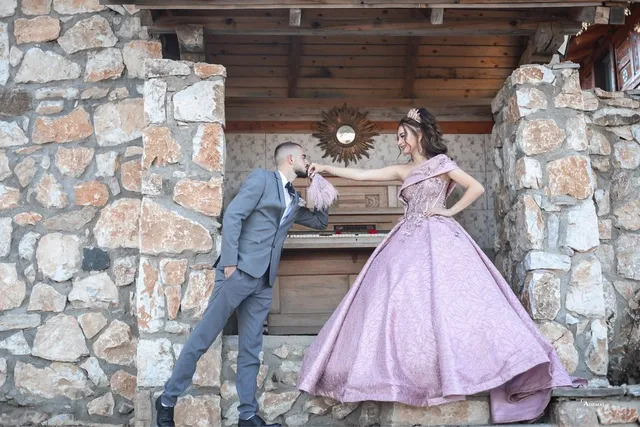Fustan per nuse – Fustan shoqëruese me qira në Shtime