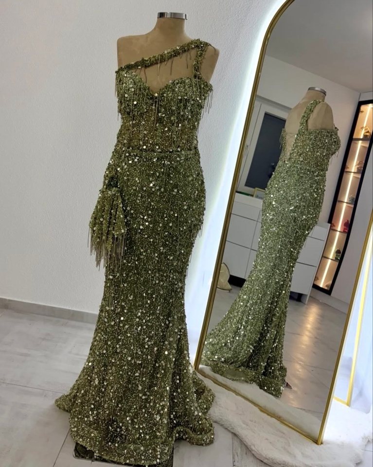 Royal Velvet – Fustan nusërie me qira në Prizren
