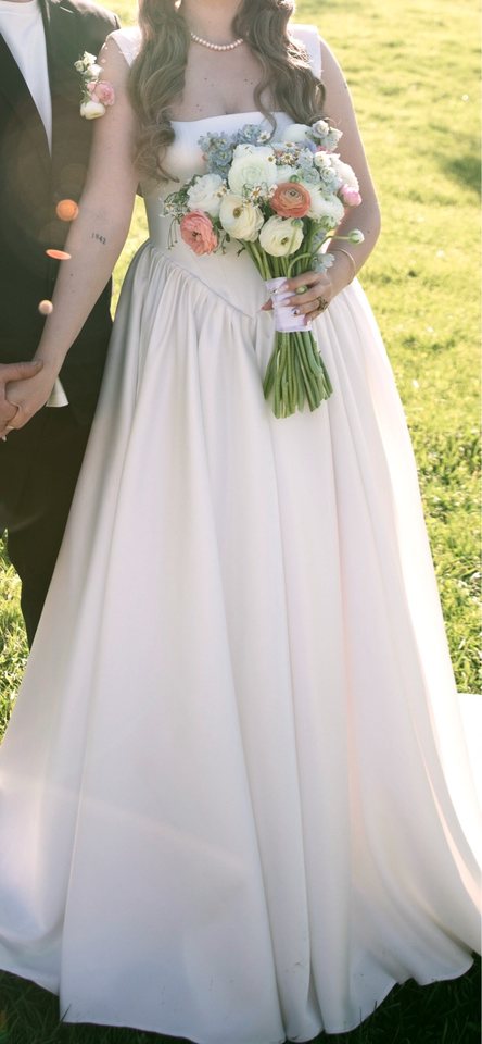 Wedding dress – Fustan nusërie me qira në Prishtinë