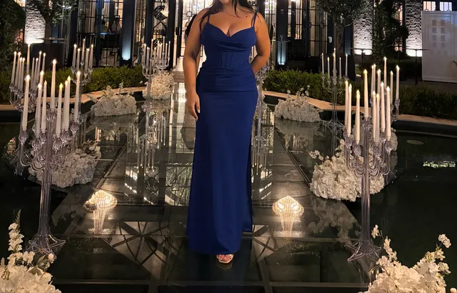 Royal blue dress – Fustan mbrëmjeje me qira në Prishtinë