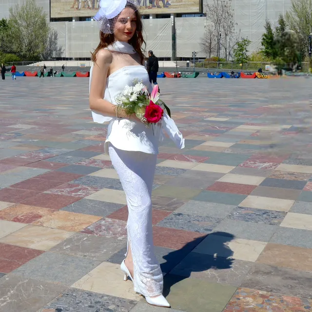 Fustan i bardhë nusërie – Fustan nusërie me qira në Prishtinë
