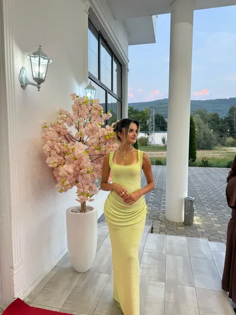Wedding Guest Dress-🍋‍🟩✨✨✨✨ – Fustan i gjatë me qira në Mitrovicë